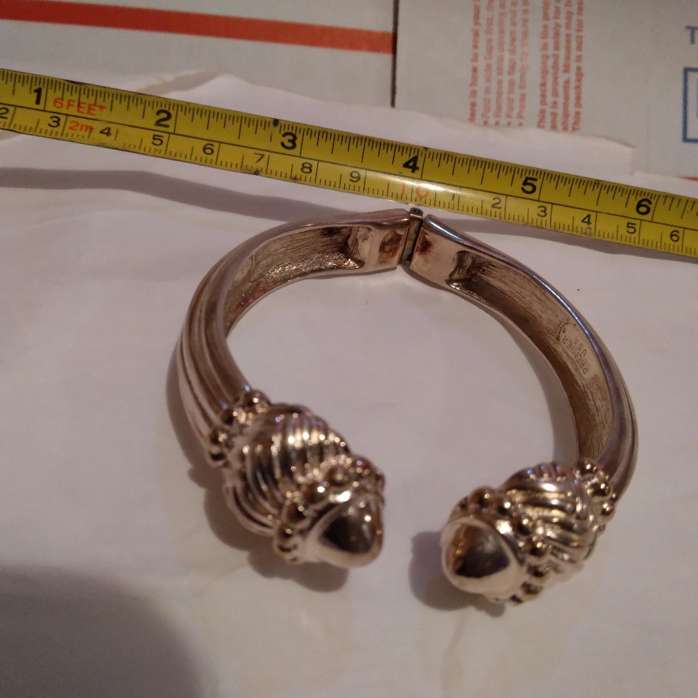 Bracelet cuff style gold tips w/charm rings by Premier